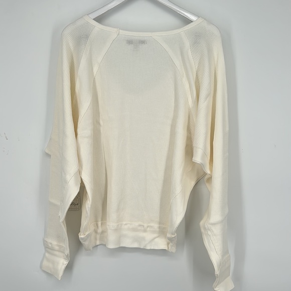 Free People Women's Santa Clara V-Neck Pullover Thermal Top Off-White Small NWT - Picture 4 of 6